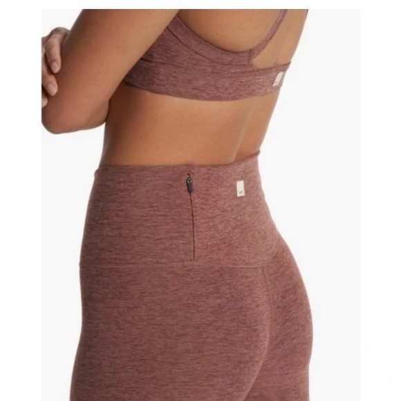 NWOT Vuori clean elevation legging Brick Red Heather - Picture 2 of 6